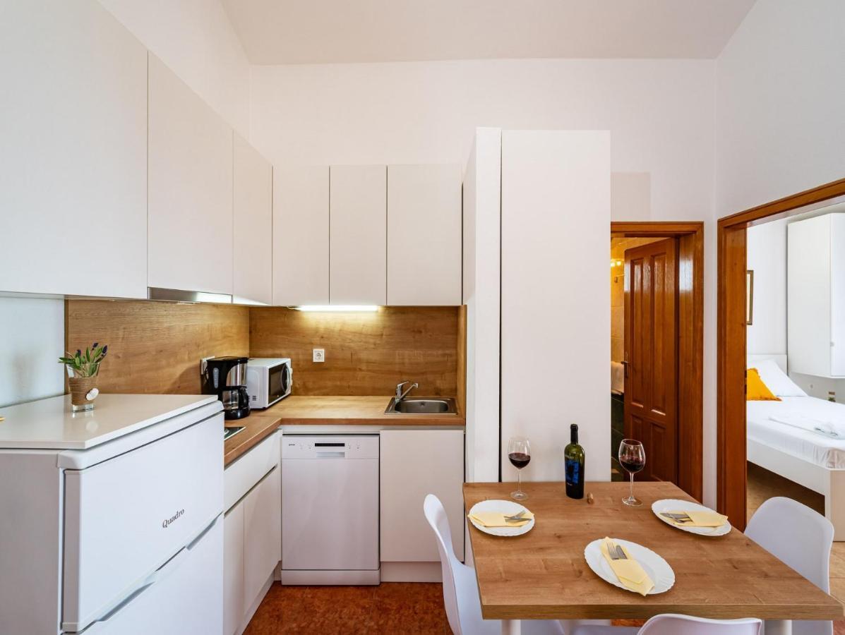 Apartments Prkacin Starigrad Paklenica Eksteriør bilde