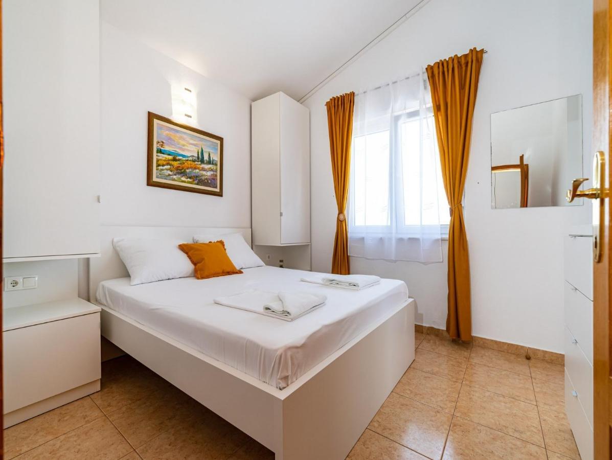 Apartments Prkacin Starigrad Paklenica Eksteriør bilde