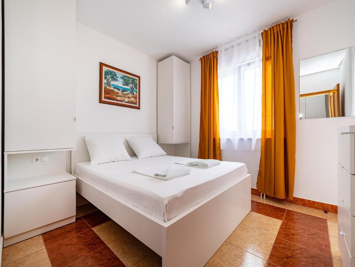 Apartments Prkacin Starigrad Paklenica Eksteriør bilde